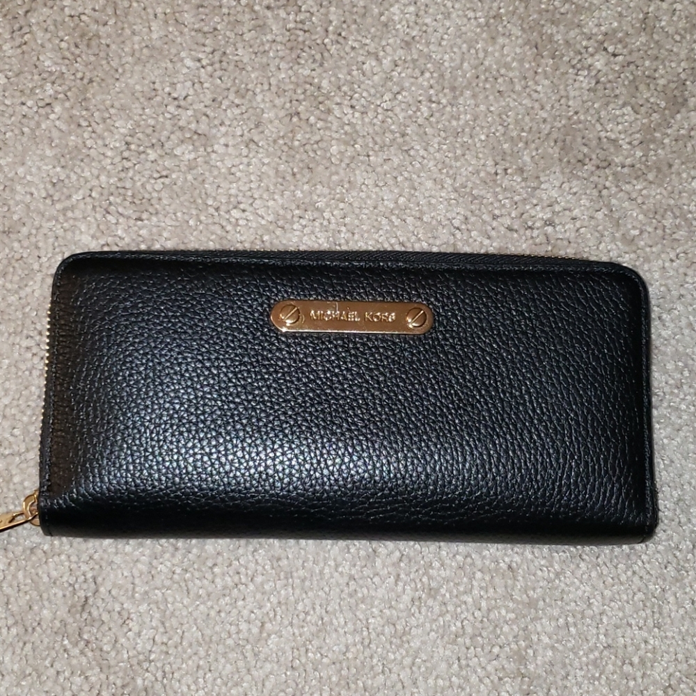 Michael Kors wallet